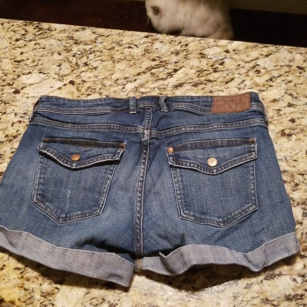 H&M Low Waist Denim Shorts Size 10 - Picture 2 of 5